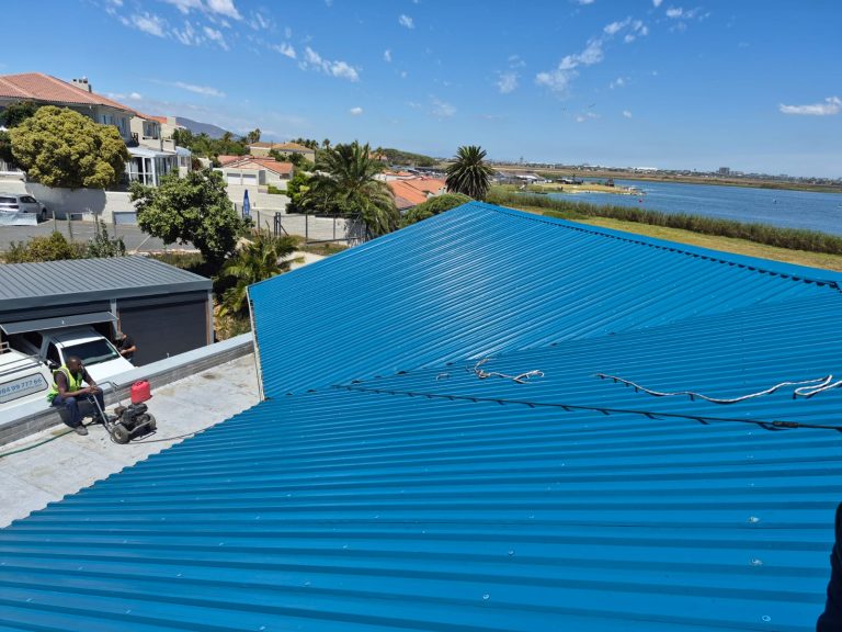 High Pressure Roof Washing